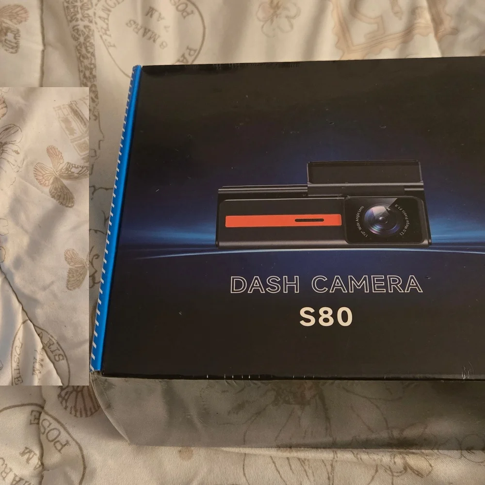S80 Dash Camera - Black and Red